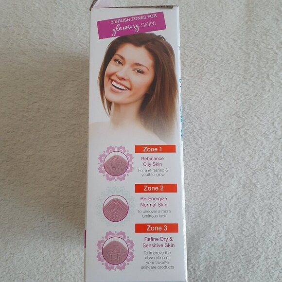 Conair NWT True Glow SkinPod Silicone Cleansing Brush - Picture 4 of 6